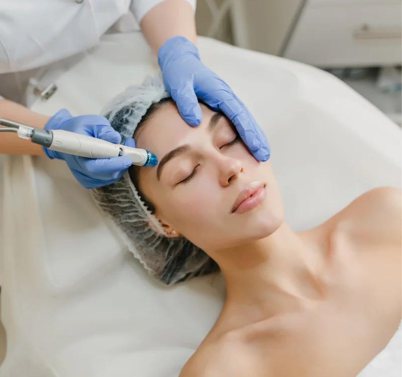 Hydra Facial Benefits & Side Effects You Need to Know